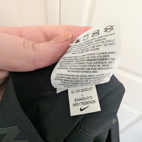 Nike Dri-Fit Crop Legging - Picture 3 of 6